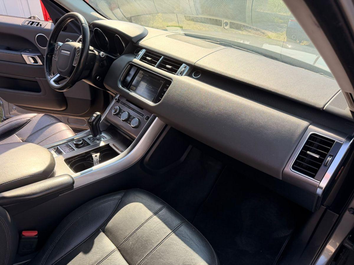 LAND ROVER - Range Rover Sport - 3.0 TDV6 HSE