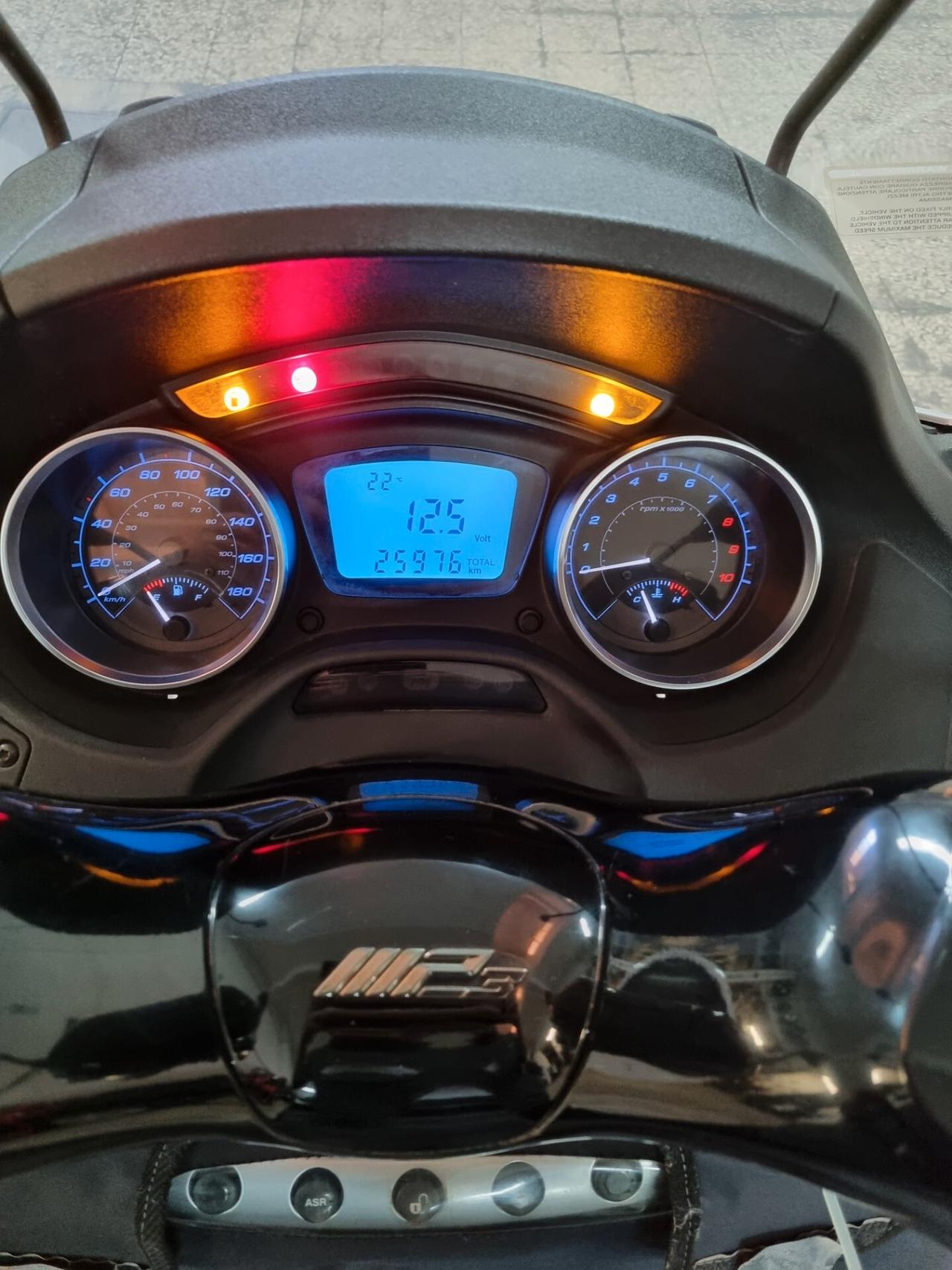 Piaggio MP3 300 LT Sport PATENTE B