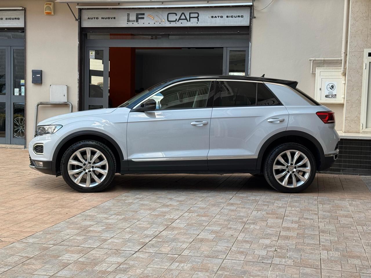 Volkswagen T-Roc 1.6 TDI SCR Advanced BlueMotion Technology 115 cv