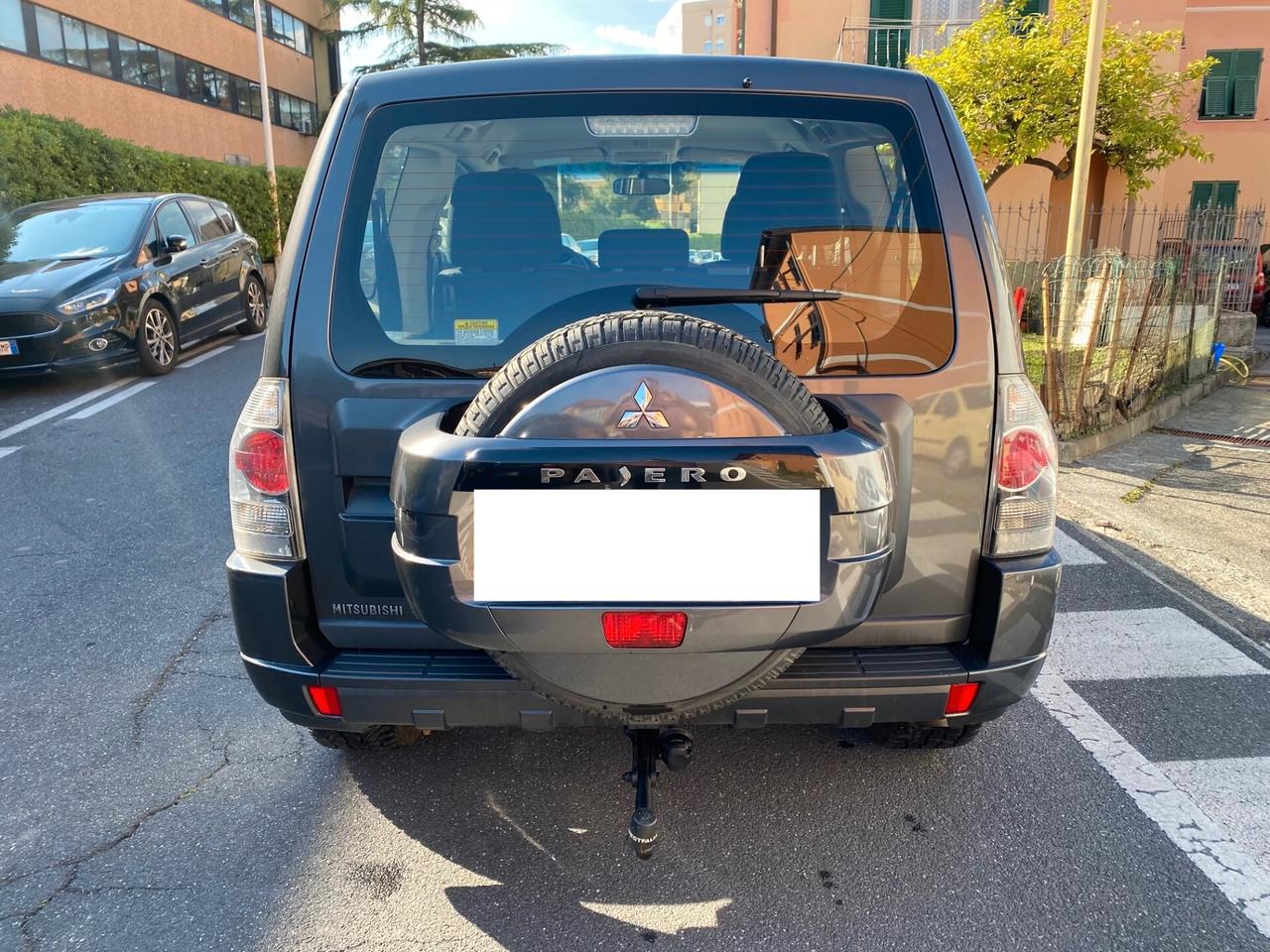 Mitsubishi Pajero 3.2 DI-D 16V aut. 3p. Intense DPF
