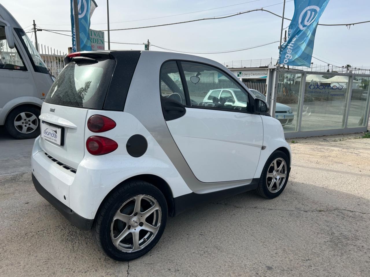 Smart ForTwo 1000 52 kW coupé passion