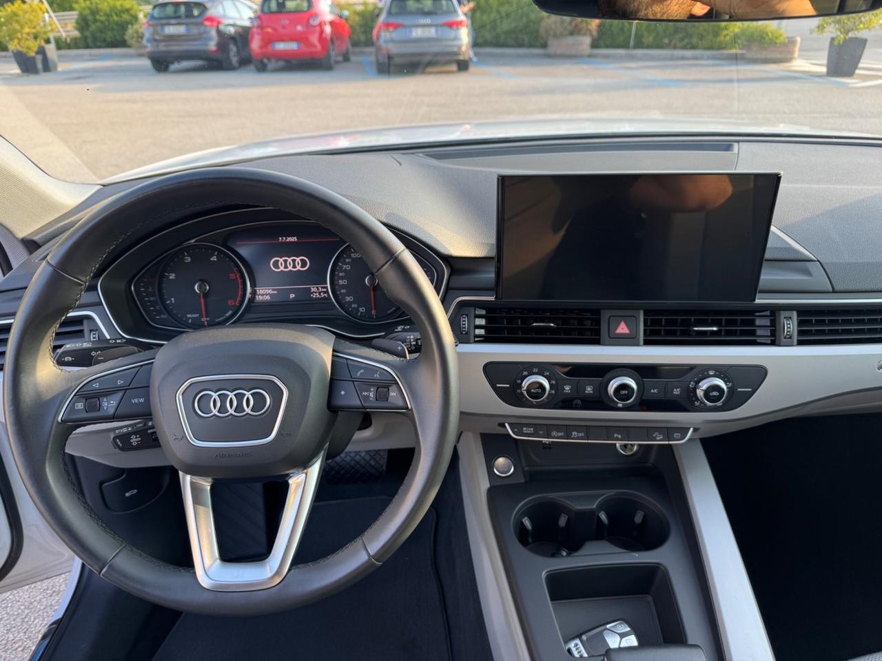 Audi A4 allroad A4 allroad 40 TDI 204 CV S tronic Identity Contrast