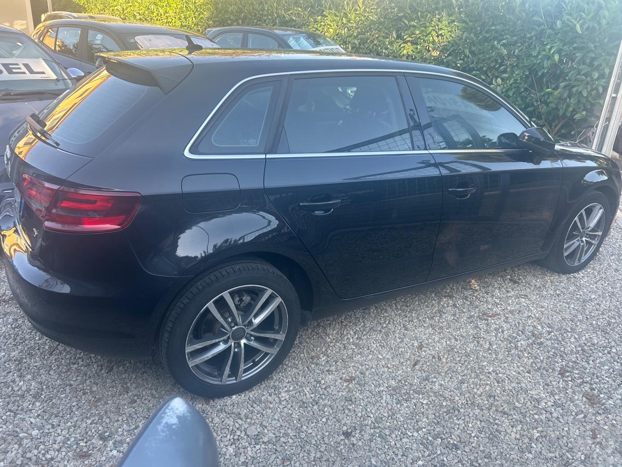 Audi A3 1.6 TDI S tronic Business