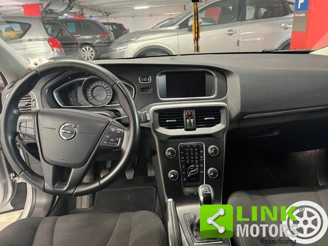 VOLVO V40 D2 Momentum