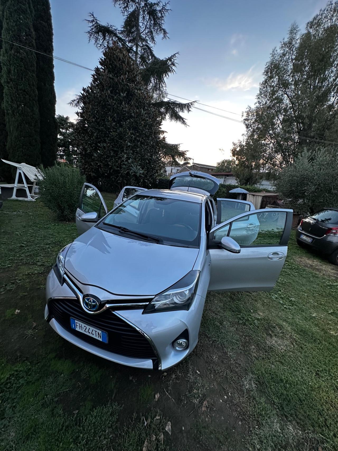 Toyota Yaris 1.5 Hybrid 5 porte Active
