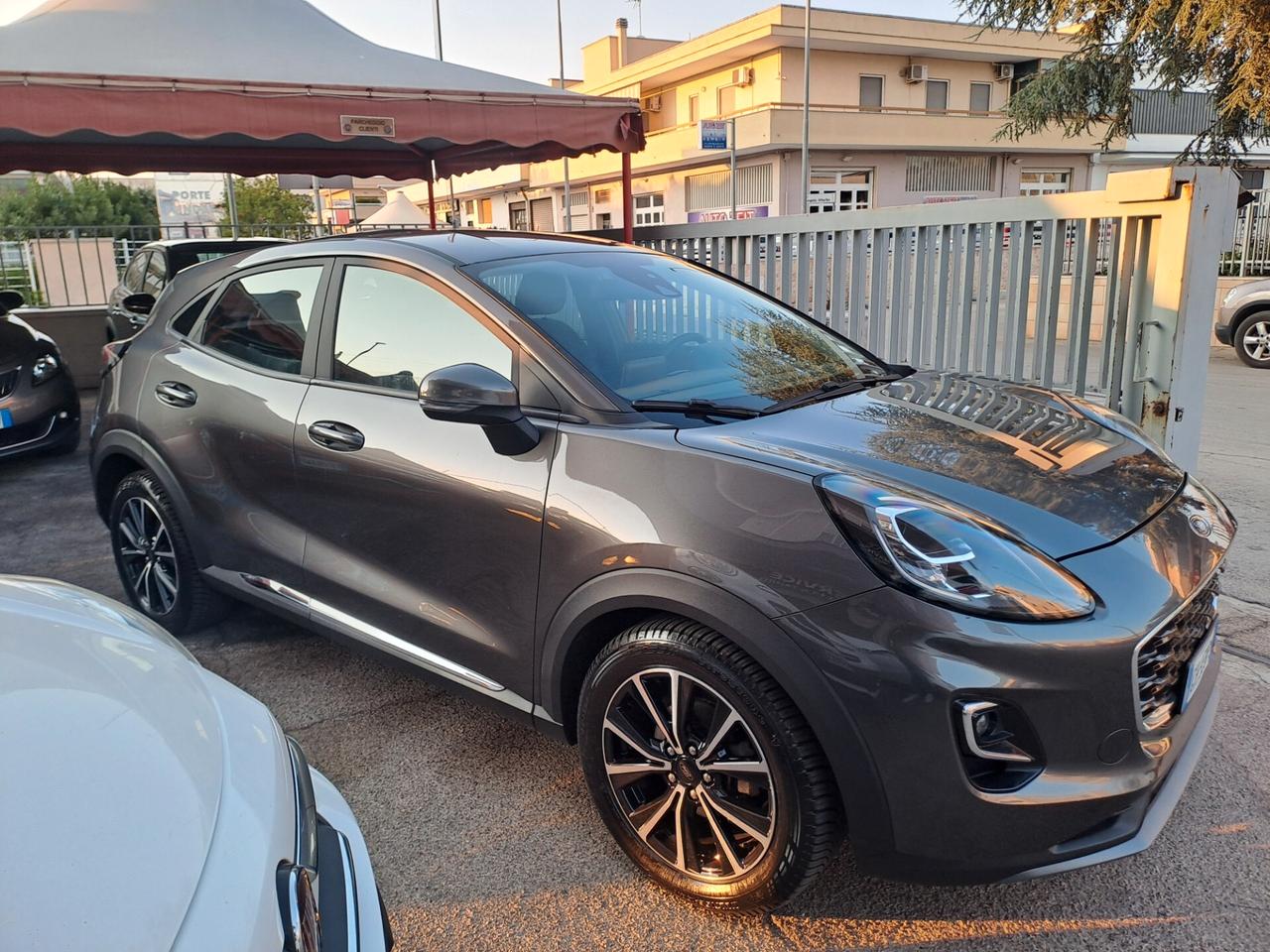 Ford Puma 1.0 EcoBoost Hybrid 125 CV S&S Titanium