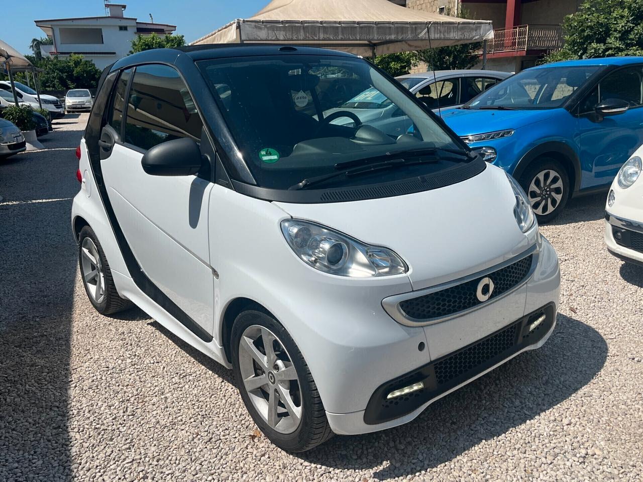 Smart ForTwo 1000 52 kW MHD CABRIO PASSION