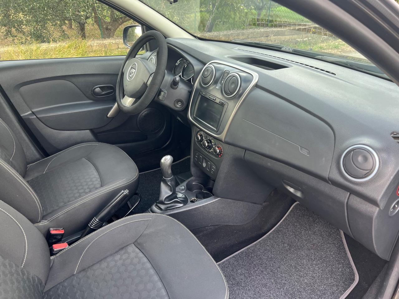 Dacia Sandero 1.2 16V GPL 75CV