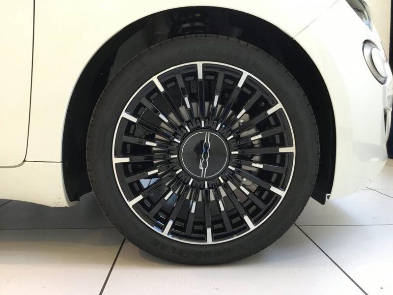 FIAT 500 Hybrid Hybrid La Prima MY26