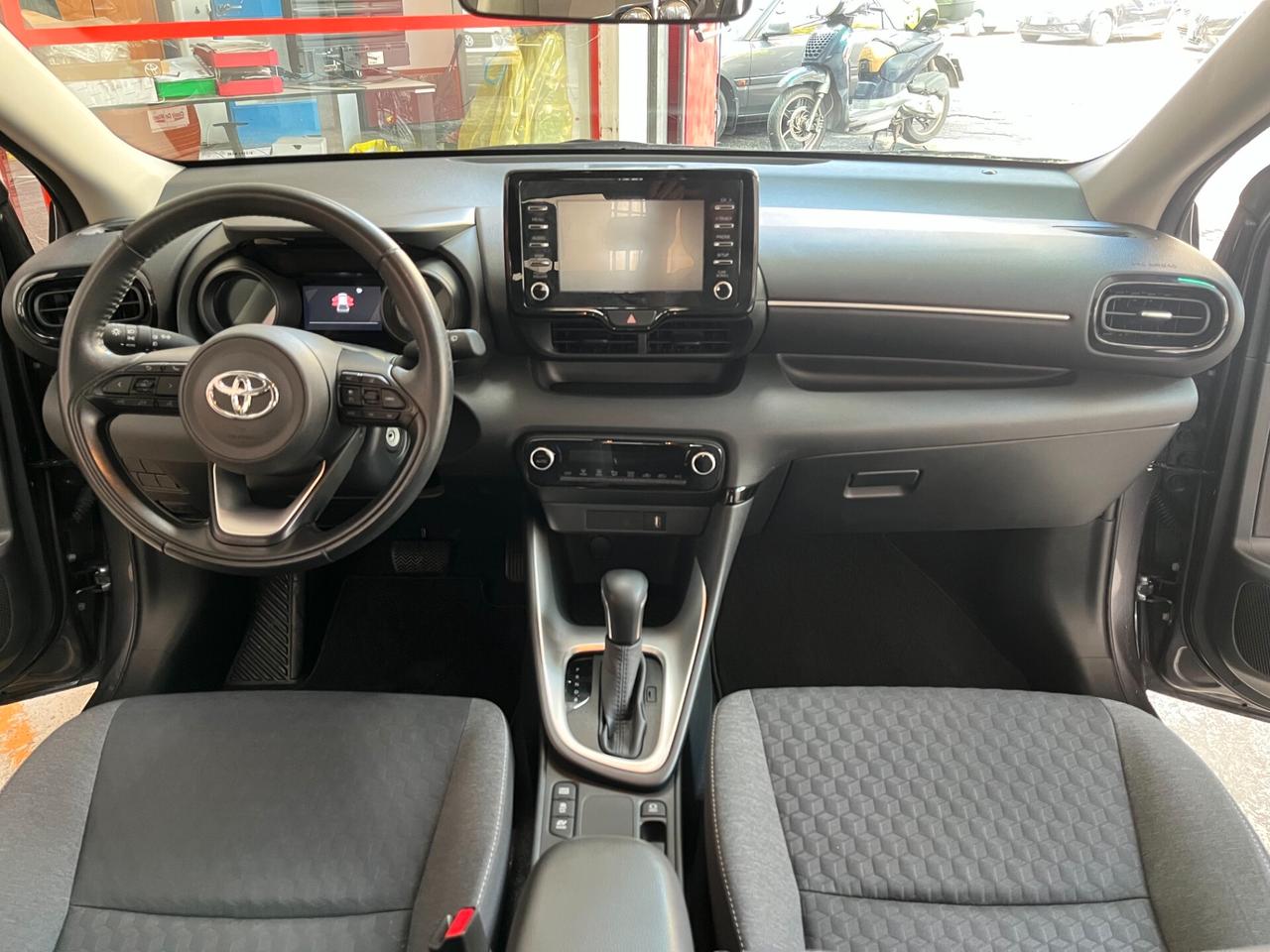 Toyota Yaris 1.5 Hybrid 5 porte UNICO PROPRIETARIO!!!