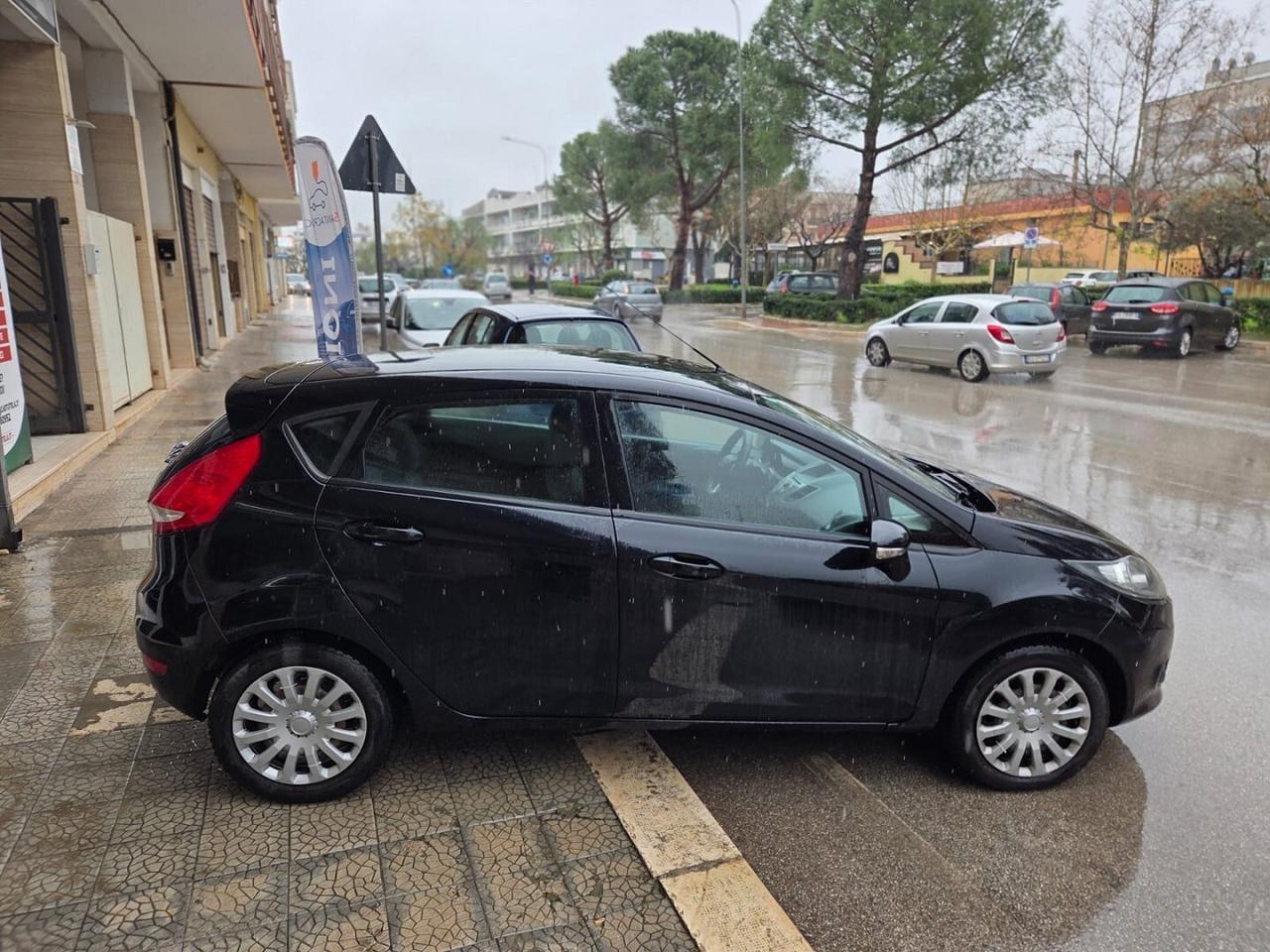 FORD FIESTA 1.4 TDCI 5 PORTE GASOLIO NEO PATENTATI