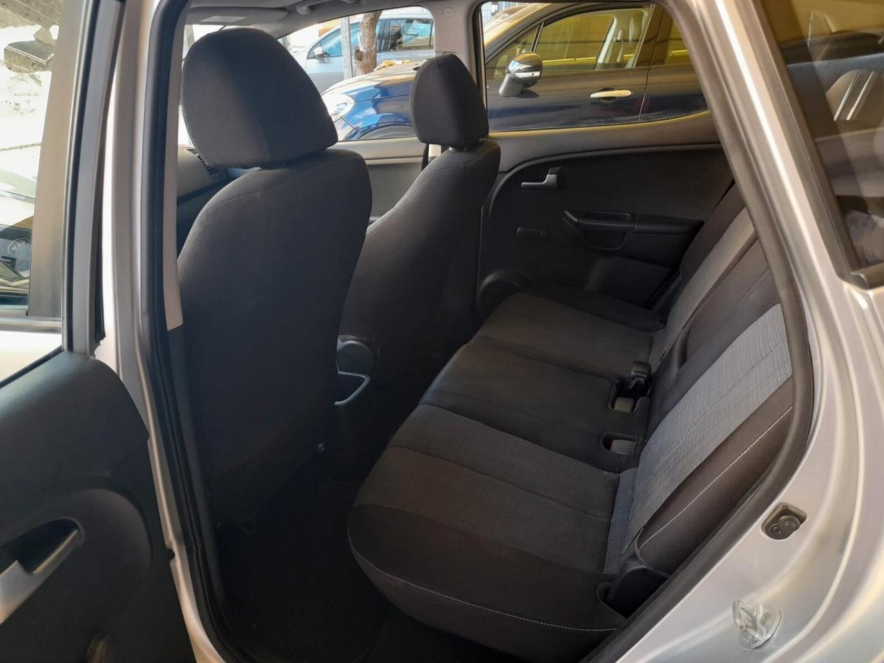 Kia Venga 1.4cc diesel 12 mesi garanzia-2013