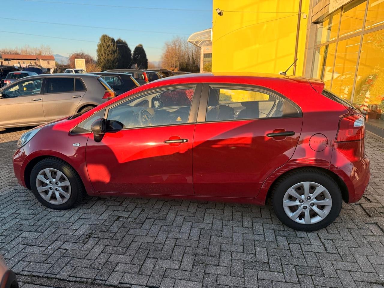 Kia Rio 1.1 CRDi WGT 5p. EX