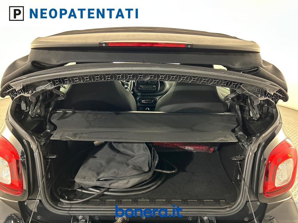Smart fortwo cabrio 22kW EQ Pure