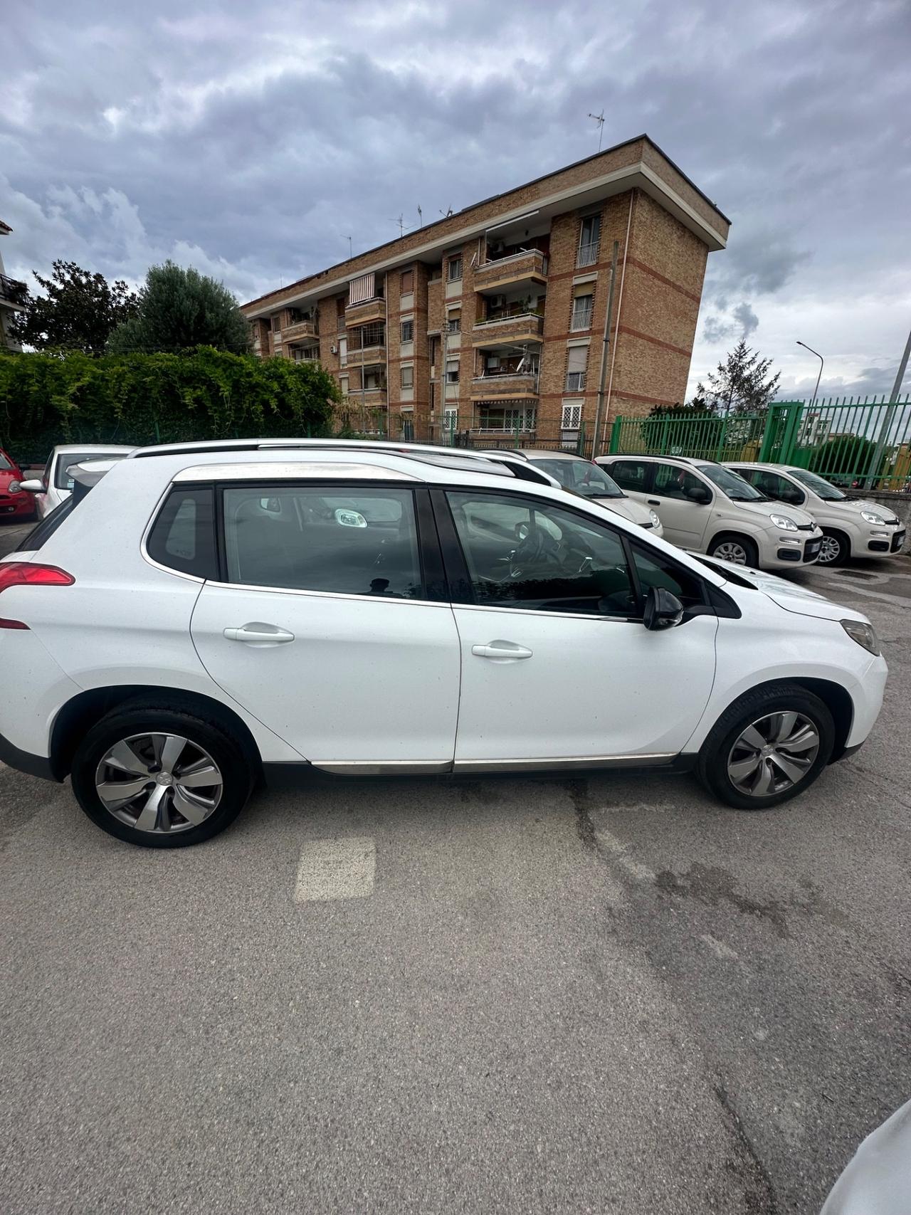 Peugeot 2008 PureTech 82 Allure