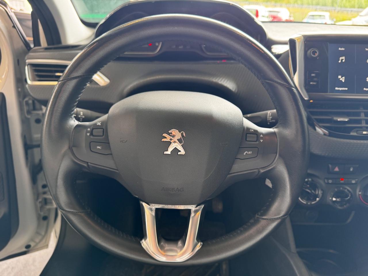Peugeot 208 BlueHDi 100 S&S 5 porte Signature