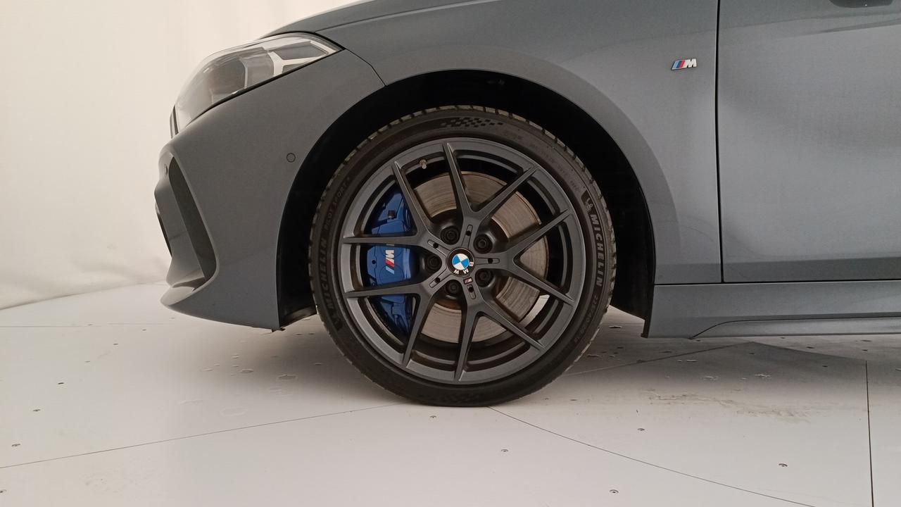 BMW Serie 1 F40 - 118d Msport auto