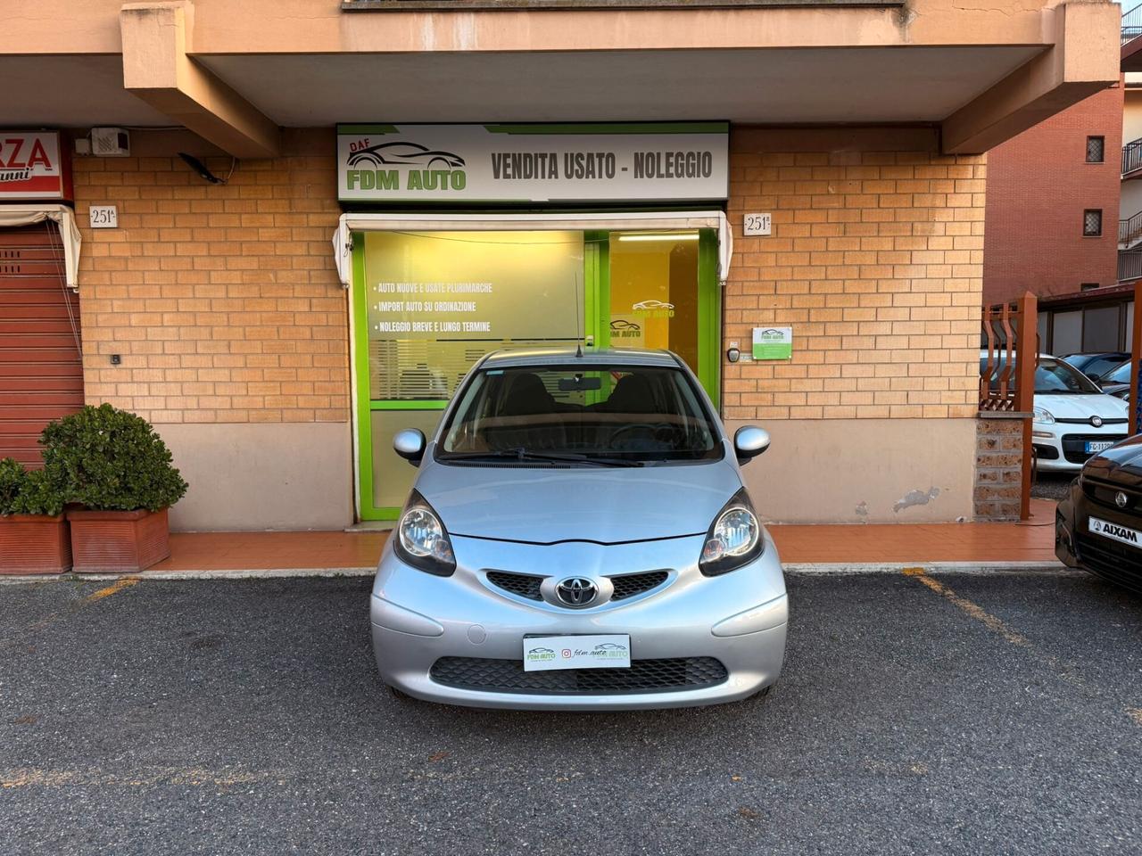 Toyota Aygo 1.0 12V VVT-i 5 porte Sol GPL