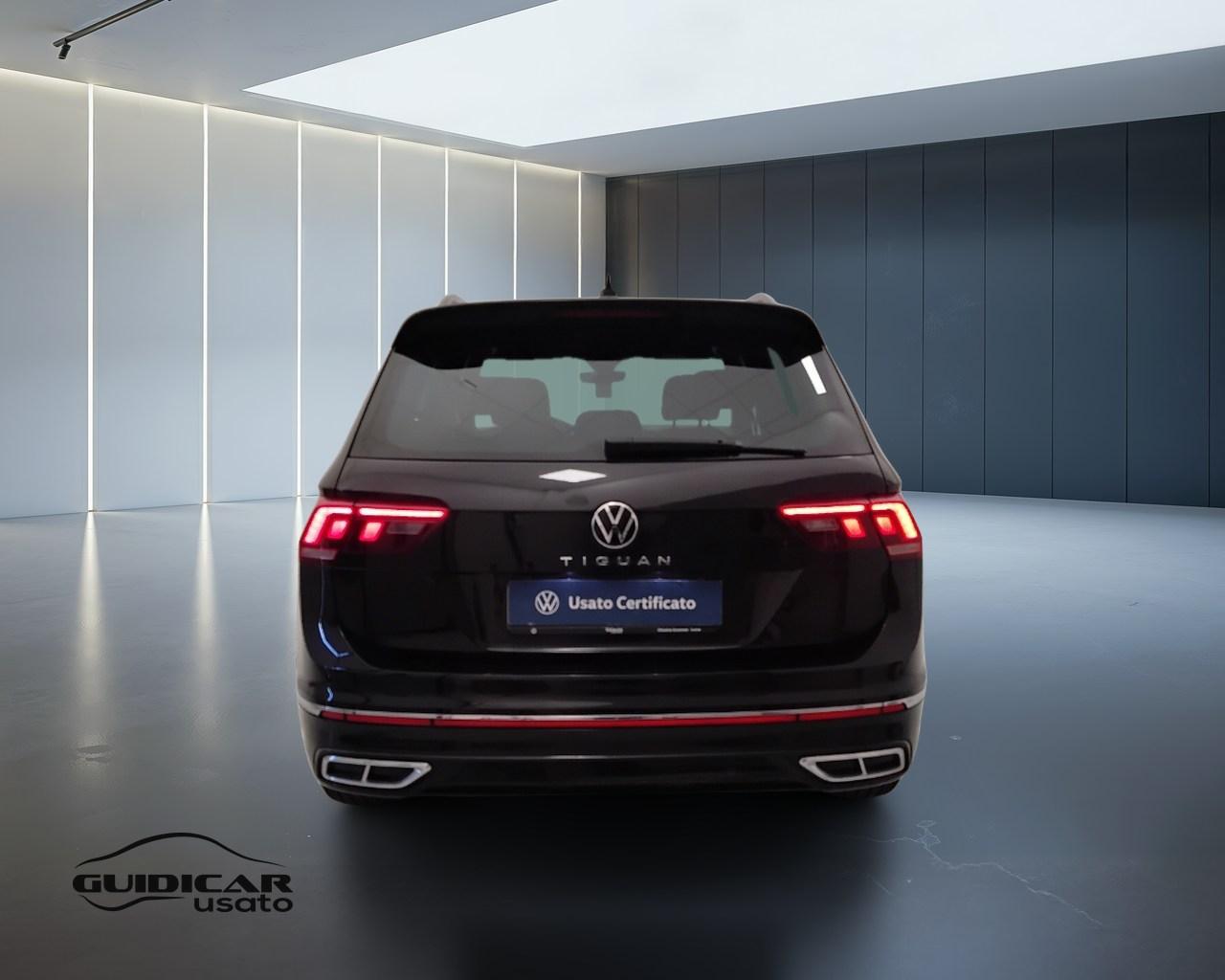 VOLKSWAGEN Tiguan II 2021 - Tiguan 2.0 tdi R-Line 150cv dsg
