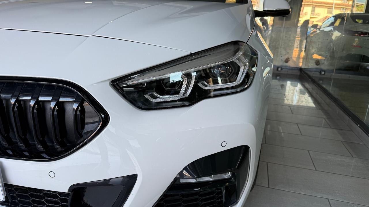 BMW 220 D GRANCOUPE' M SPORT PARI AL NUOVO