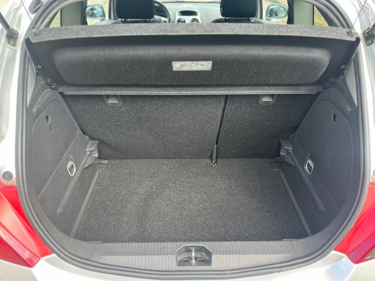 Opel Corsa Cosmo 1.2 Eco FLEX #6774