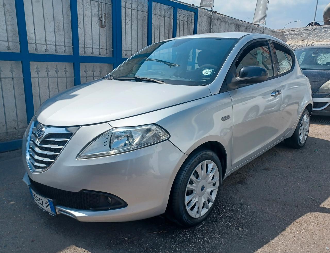 Lancia Ypsilon 1.2 GPL DELLA CASA ANNO 2012