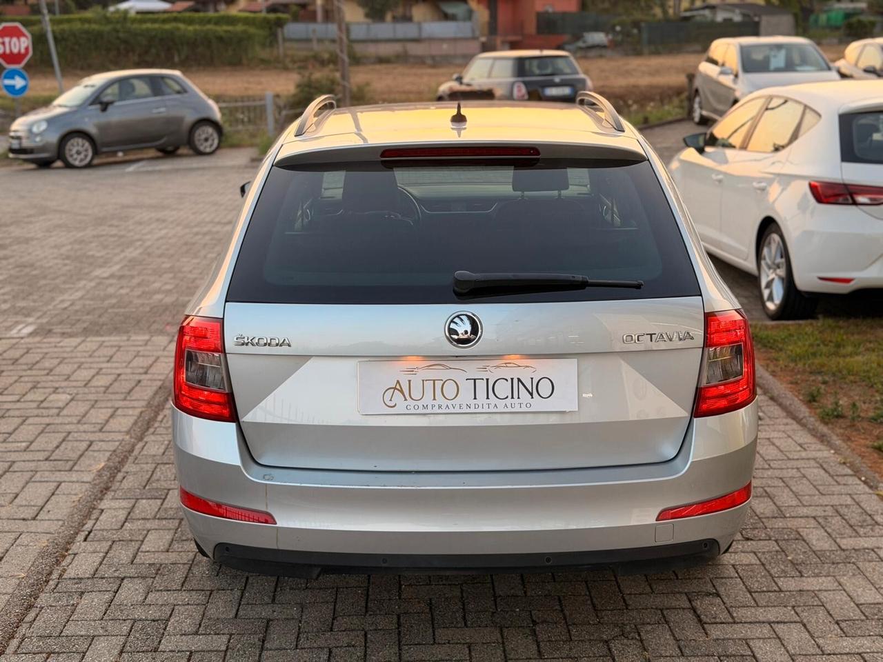 Skoda Octavia 1.6 TDI CR 110 CV DSG Wagon Style