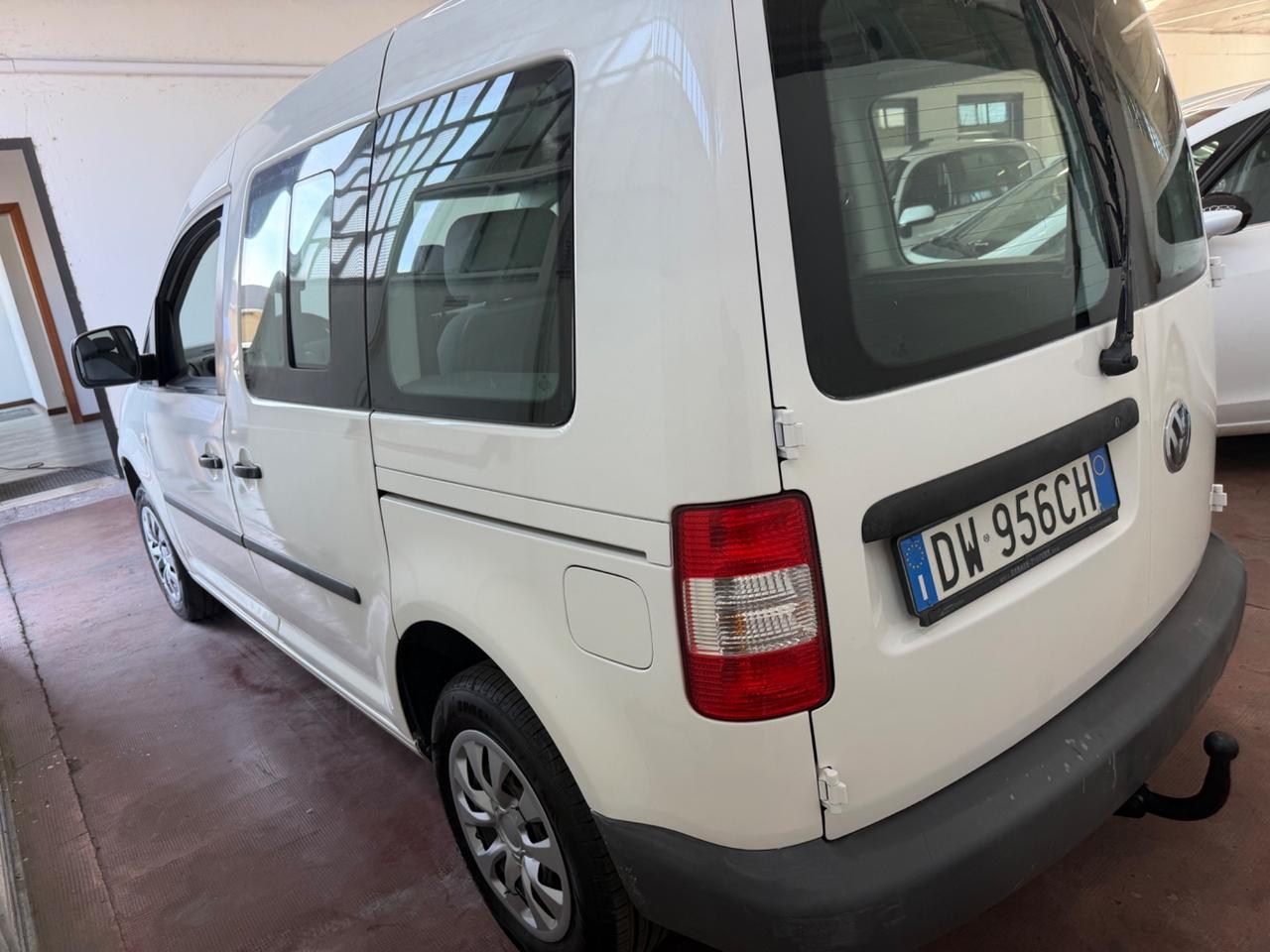 Volkswagen Caddy 1.6 BENZINA 7POSTI