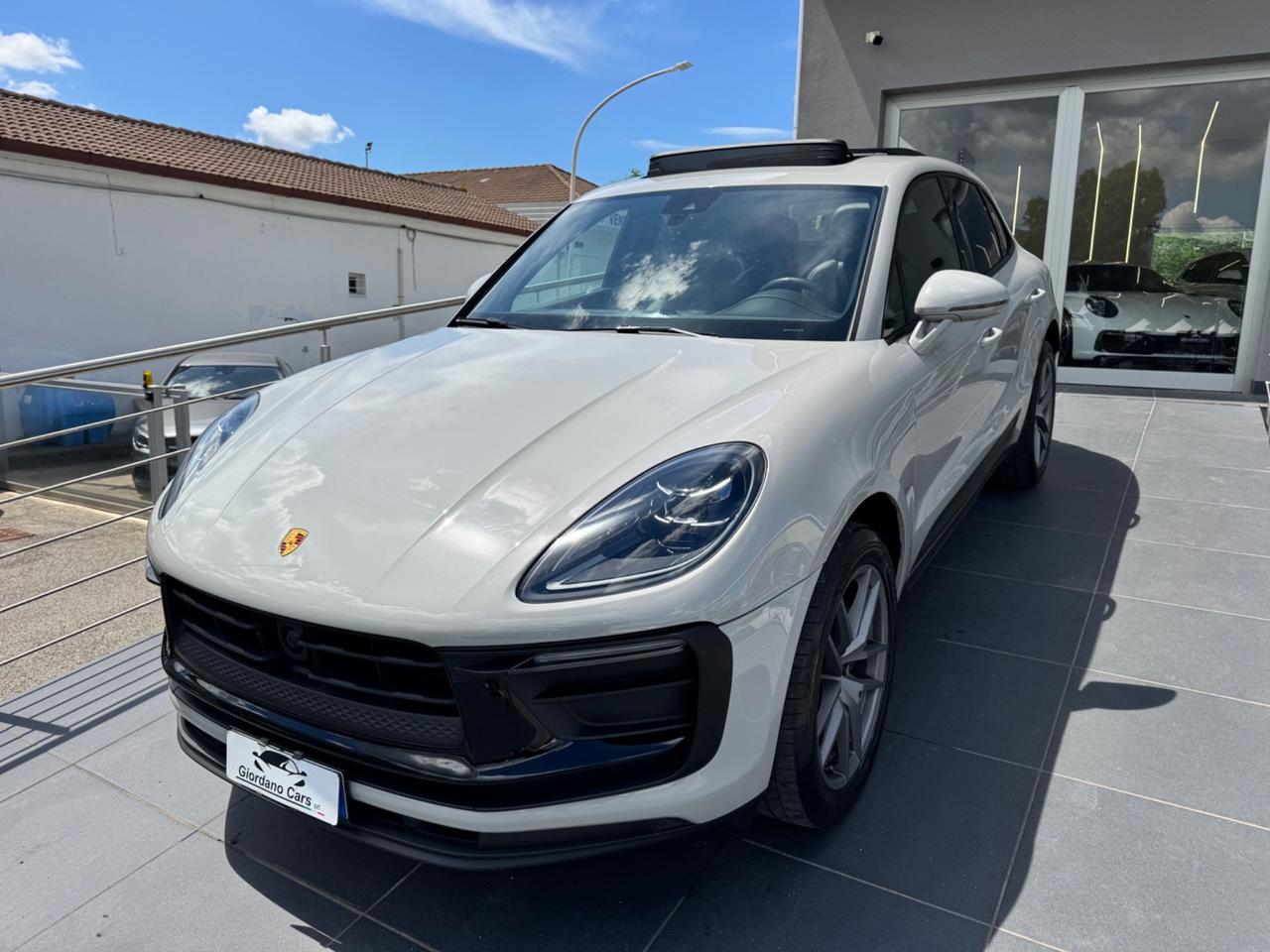Porsche Macan 2.0 i 265cv colore gesso garanzia approved