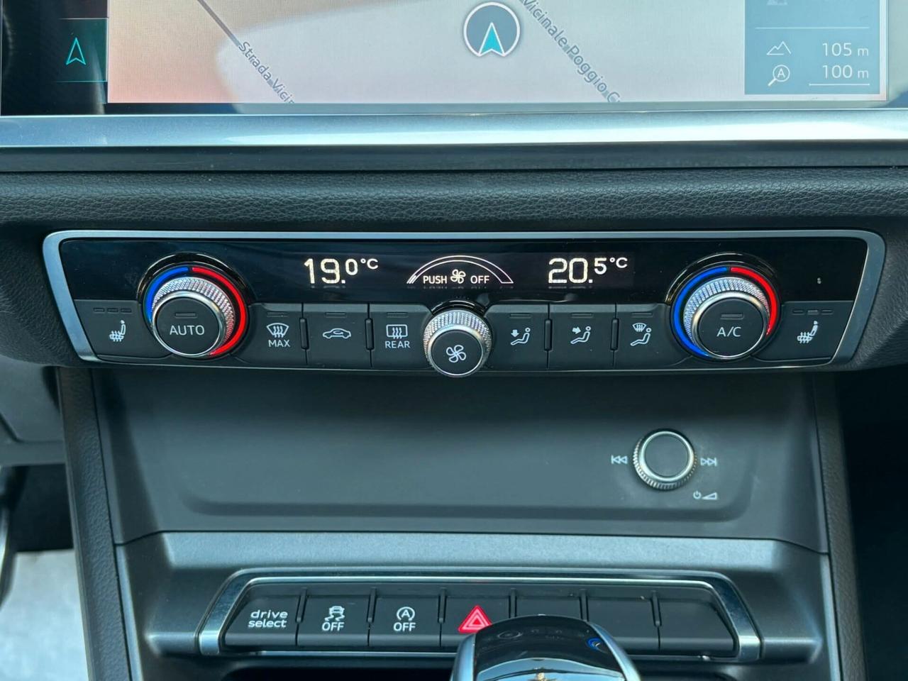 Audi Q3 35 TDI S tronic line edition//