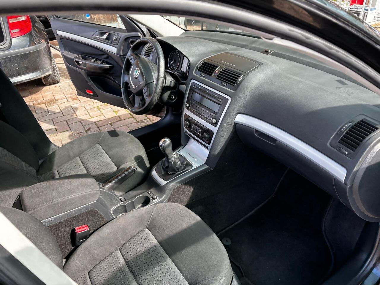 Skoda Octavia 1.6 TDI CR F.AP. Wagon Ambition IDONEA PER NEOPATENTATI PERMUTABILE