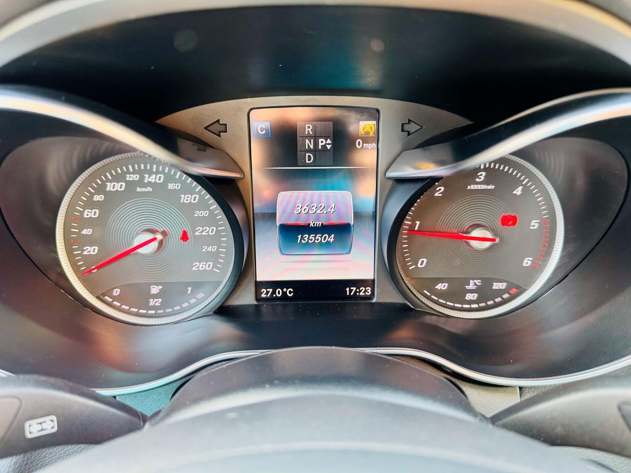 Mercedes-benz C 200 d Premium / LED / NAVI / Automatica
