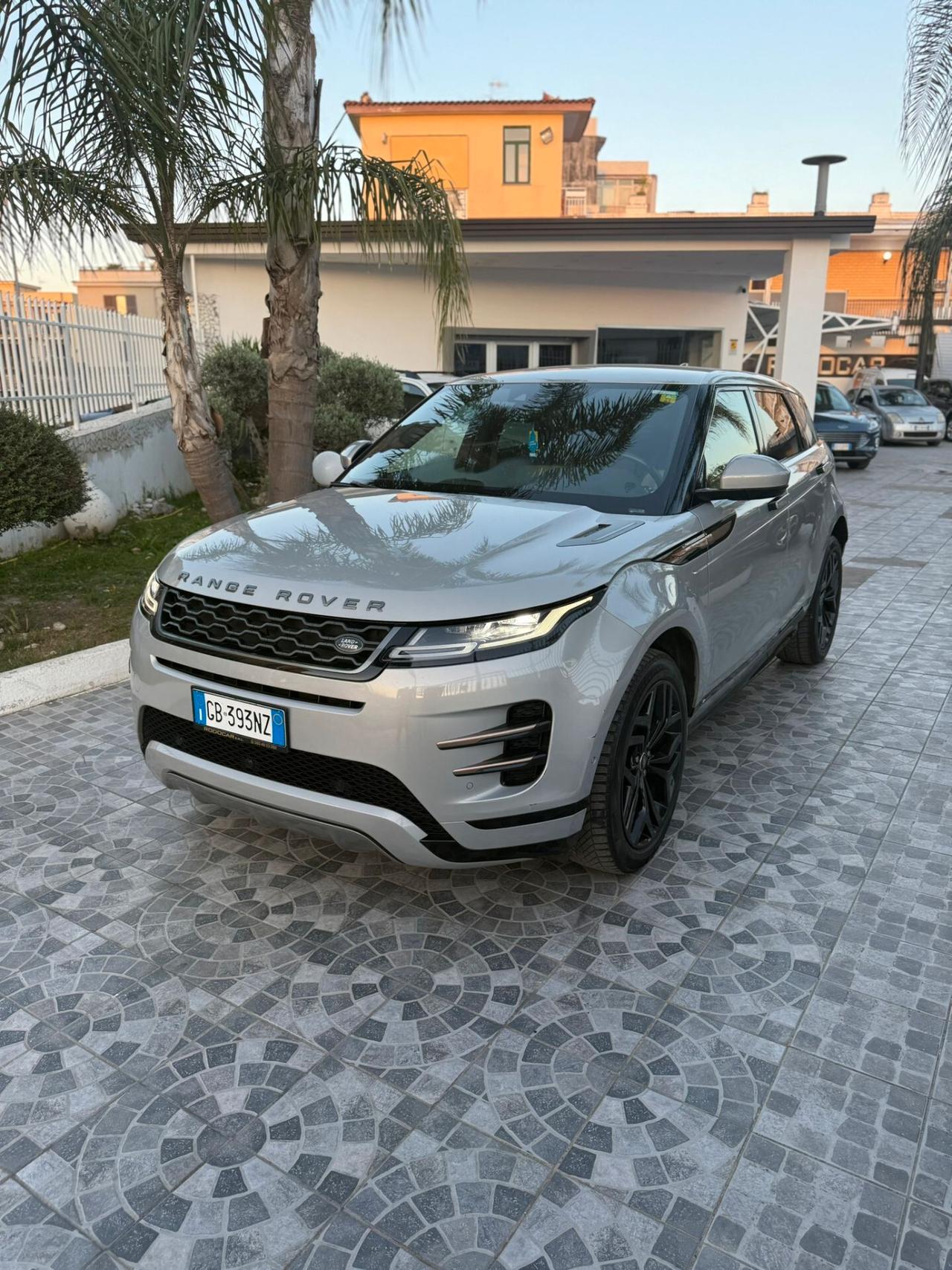 Range Rover Evoque 2.0D I4-L.Flw 150 CV R-Dynamic S