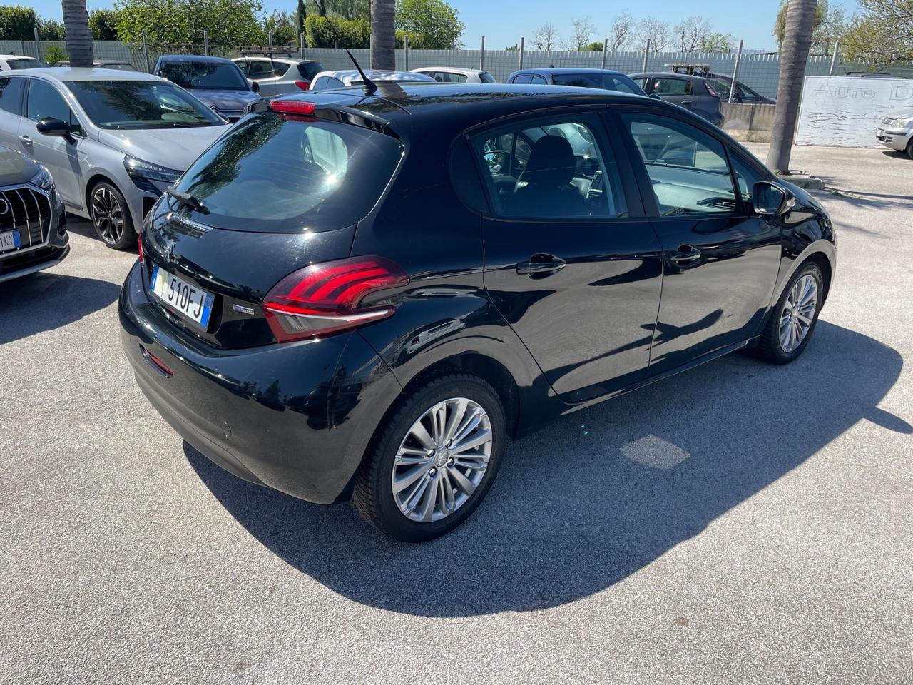 Peugeot 208 Allure GPL a*f*f*a*r*e