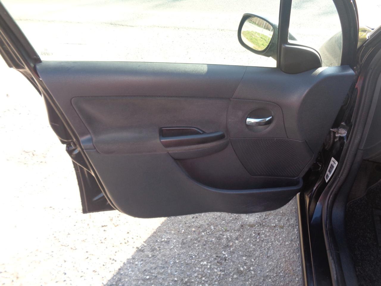 Citroen C3 1.1 Elegance solo 67000 km