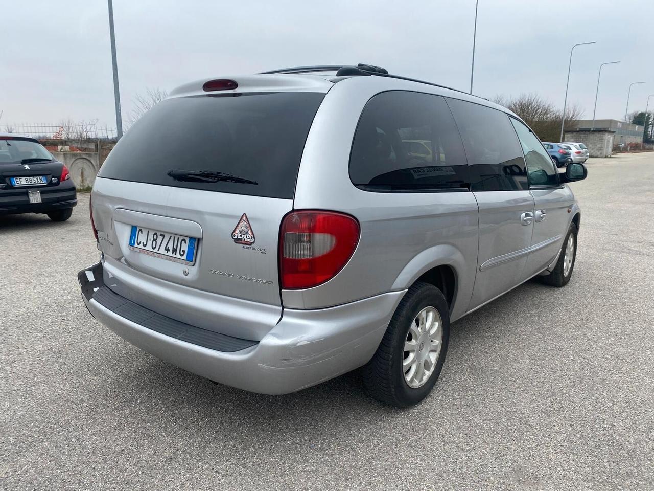 Chrysler Voyager Grand Voyager 2.5 CRD cat Limited 7 POSTI