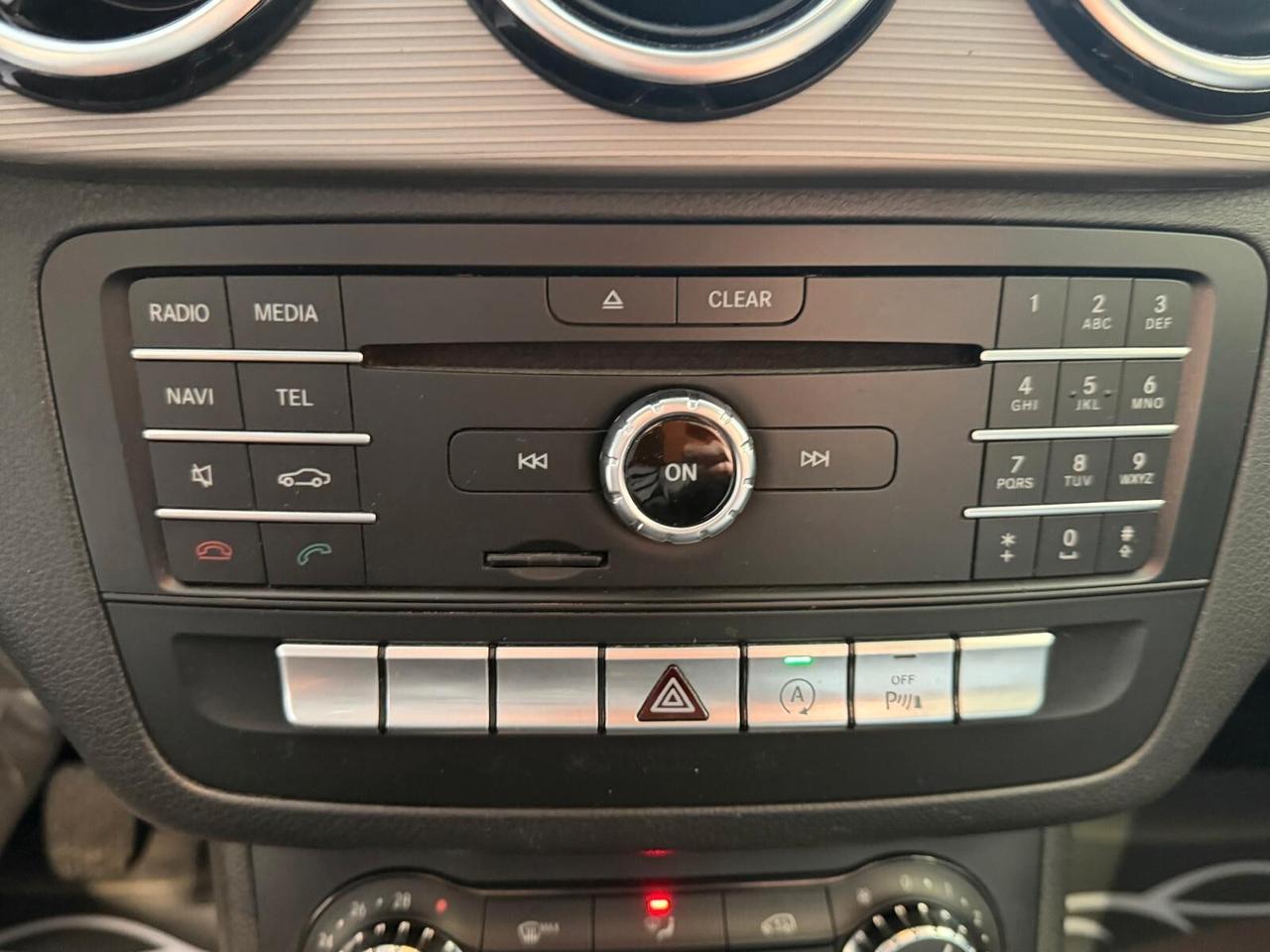 MERCEDES-BENZ CLASSE B160 SPORT 1.5 90CV NAVI OK NEOPATENTATI ANNO 2018