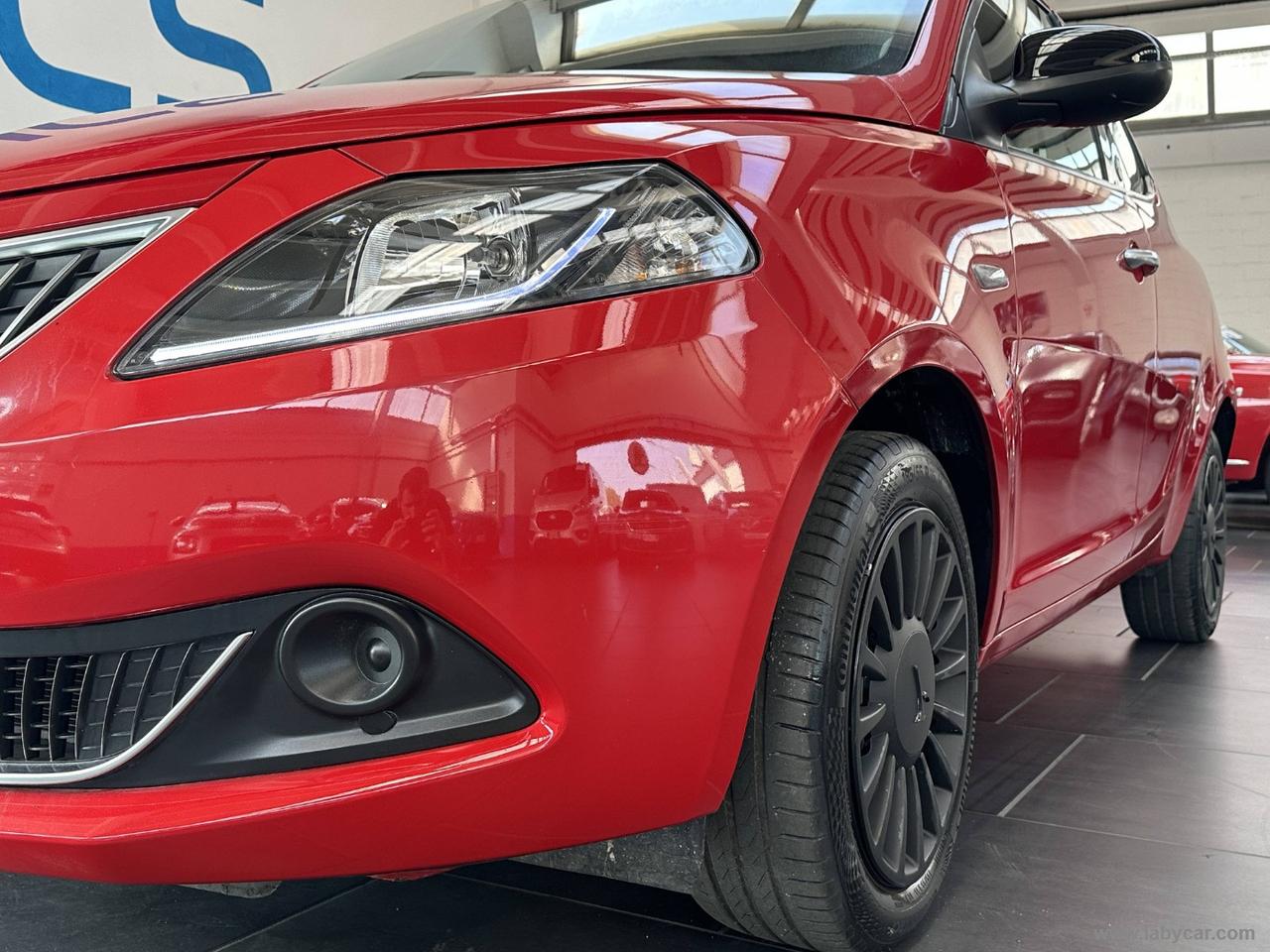 LANCIA Ypsilon 1.0 FireFly 5p.S&S Hybrid Silver OK PER NEOPATENTATI
