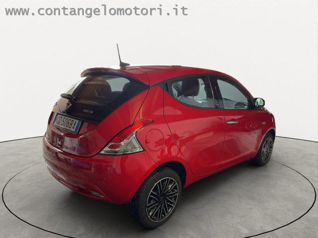 LANCIA Ypsilon 1.0 FireFly 5 porte S&S Hybrid Ecochic Silver