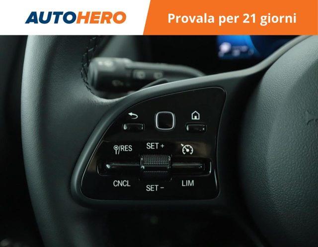 MERCEDES-BENZ GLA 180 Automatic Executive