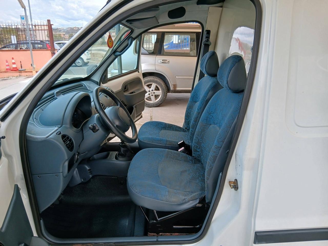 Renault Kangoo 1.2b furgone solo km 77000