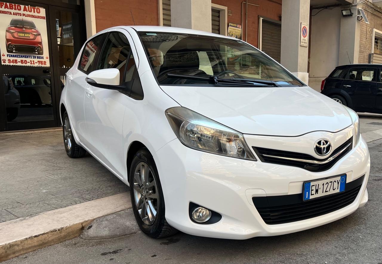 Toyota Yaris 1.4 D-4D 5 porte Lounge