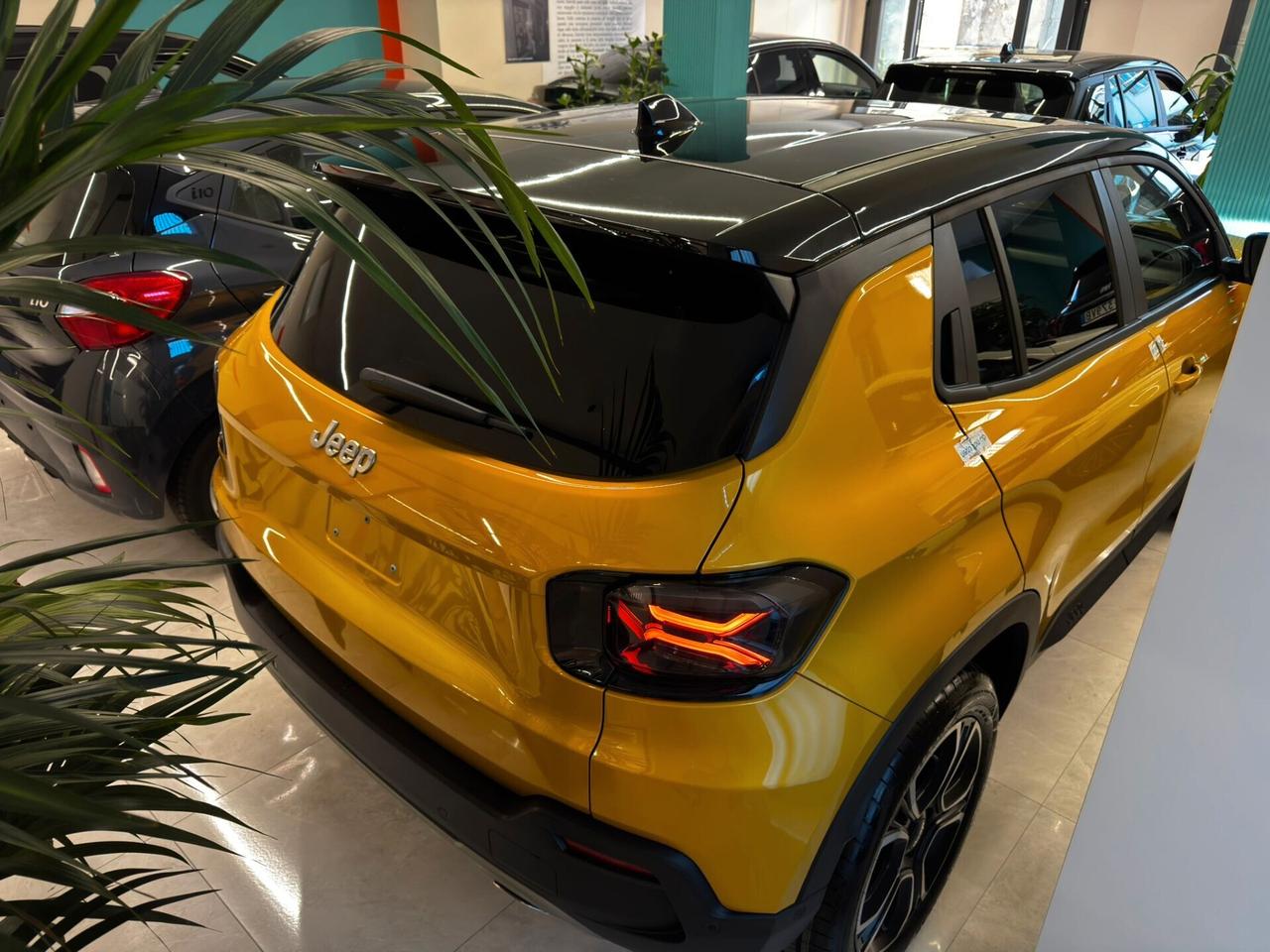 Jeep Avenger Summit 1.2 Turbo 100 CV MHEV