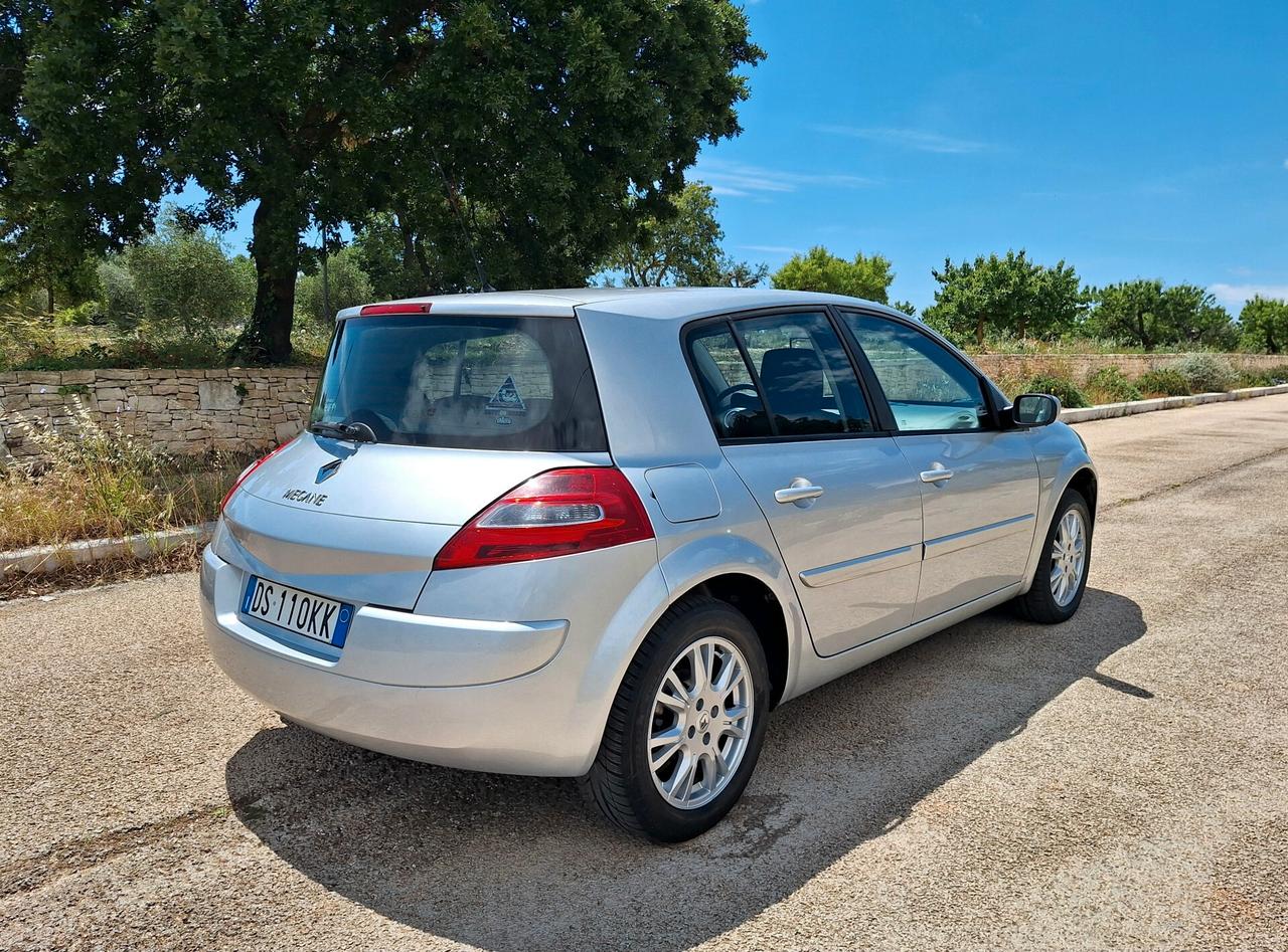 Renault Megane Mégane 1.5 dCi/105CV 5 porte Serie Speciale Exception