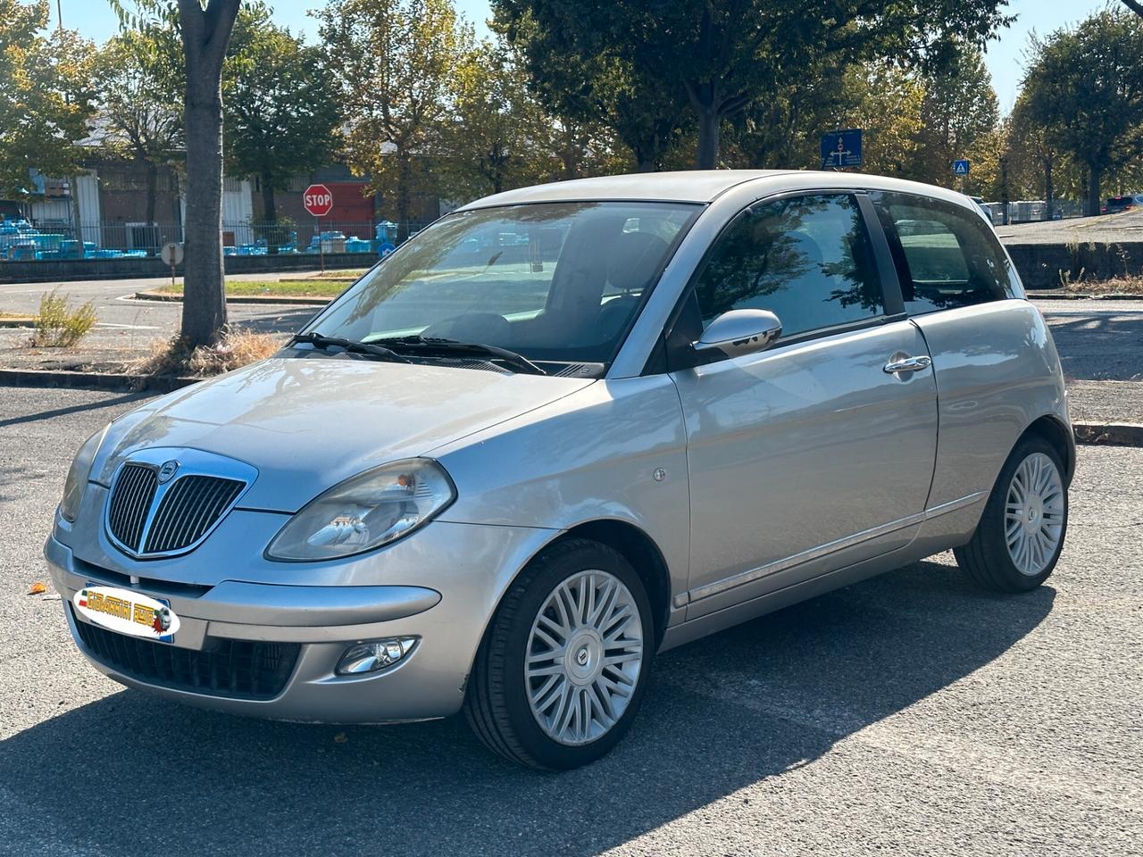 Lancia Ypsilon 1.3 Multijet 16V Platino - Cambio Automatico