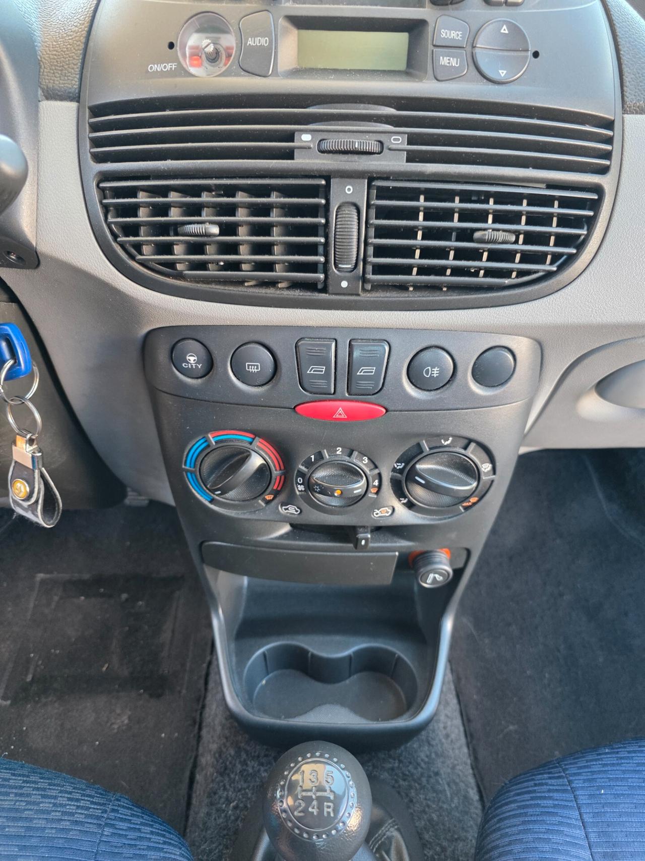 Fiat Punto 1.2i cat 5 porte ELX con 199.000km Neopatentati ok