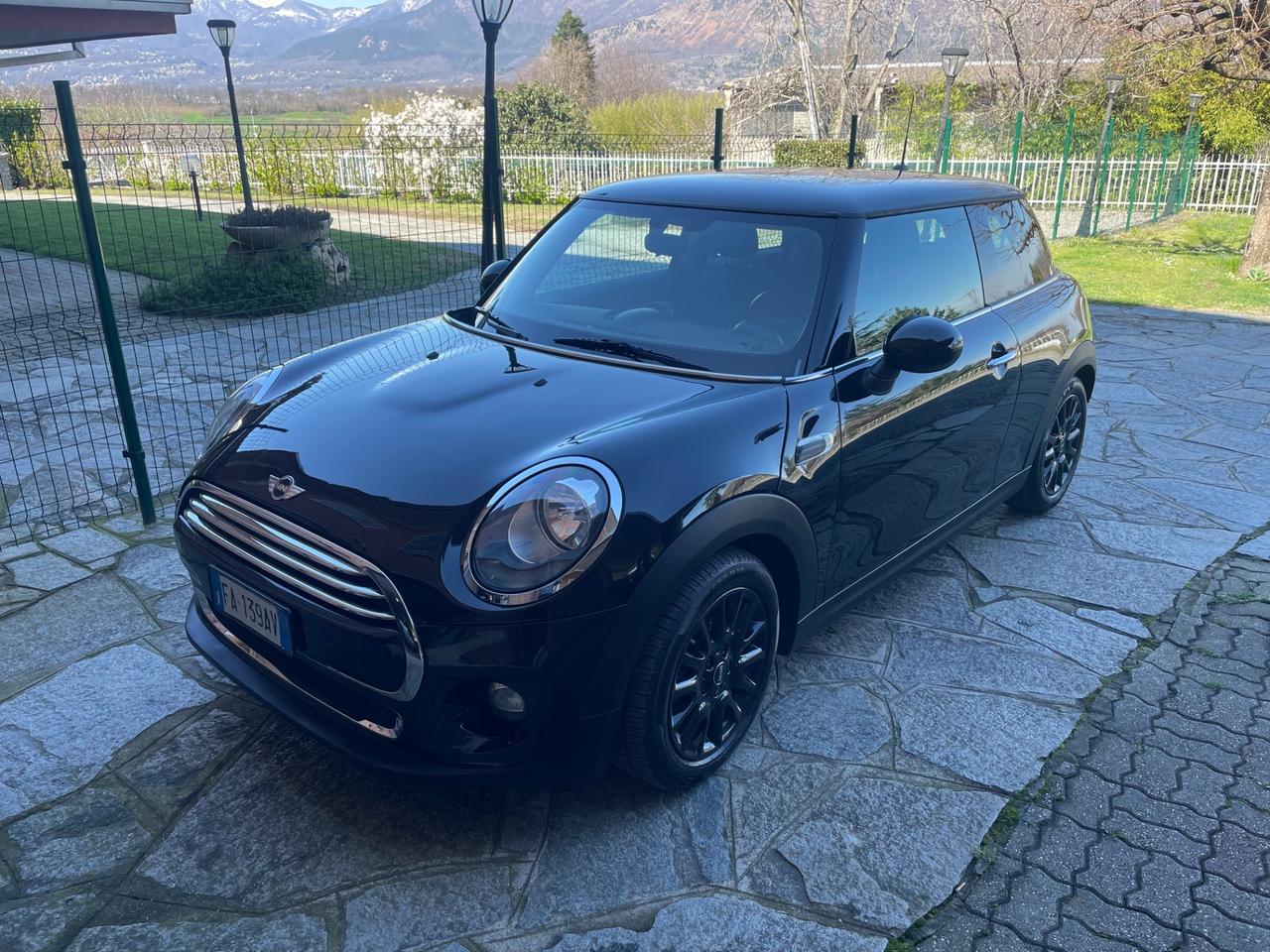 Mini 1.5 Cooper 3 porte Auto, Garantita