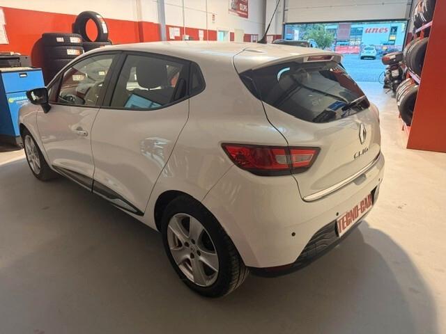 Renault Clio 1.2 75CV 5 porte Zen