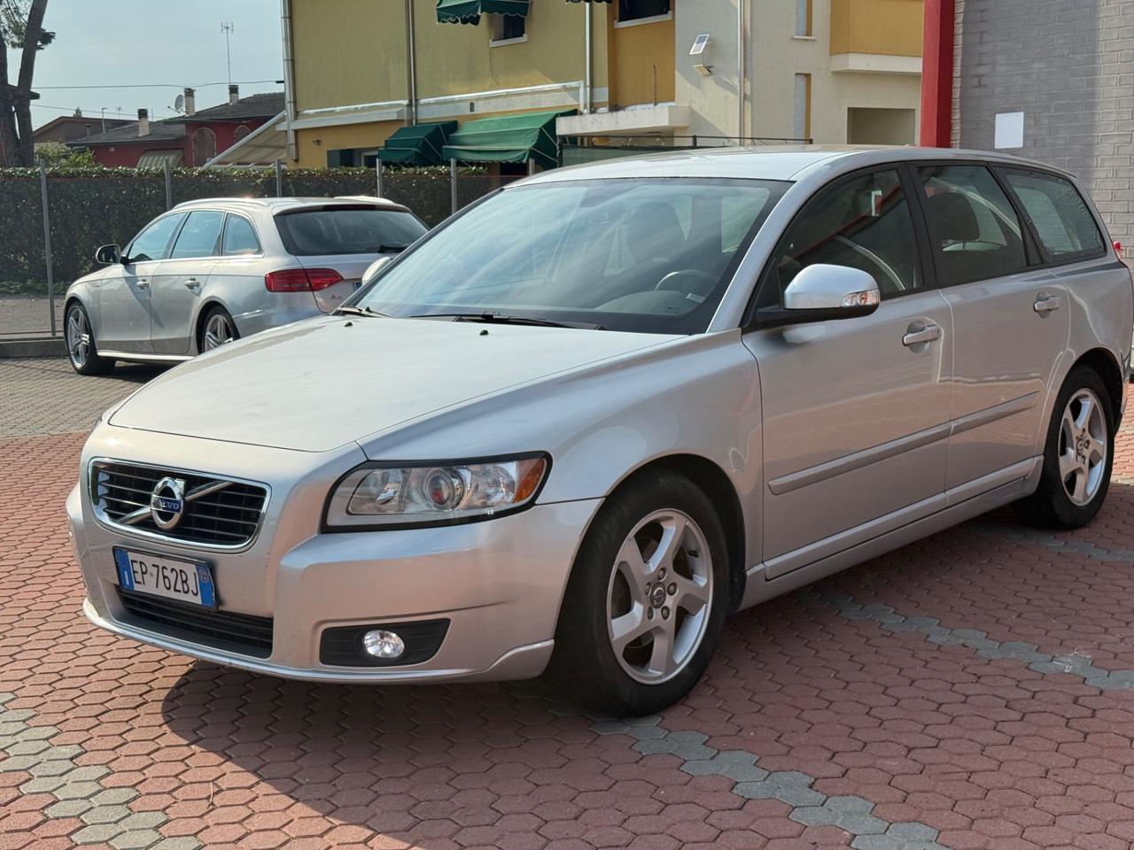 Volvo V50 D2 POLAR