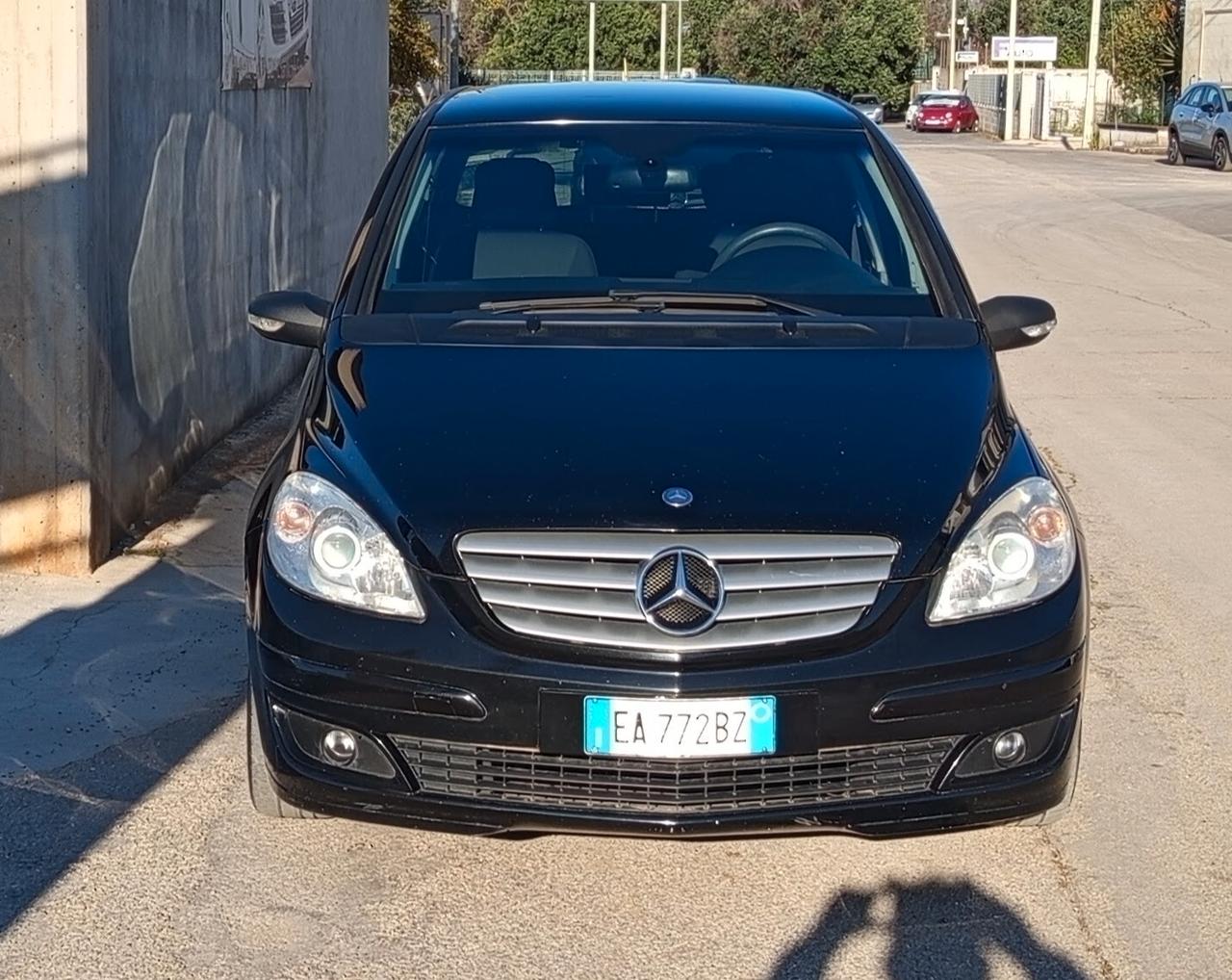 Mercedes-benz B 170 benzina/Gpl gancio traino